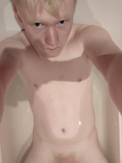 hoiiii2026428