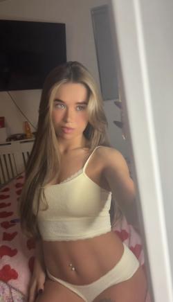 sarah_discreet