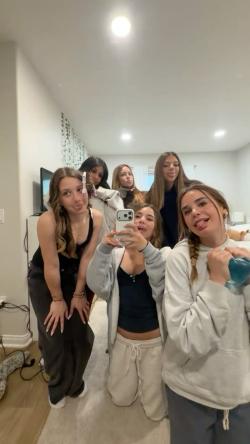 naomi_1689